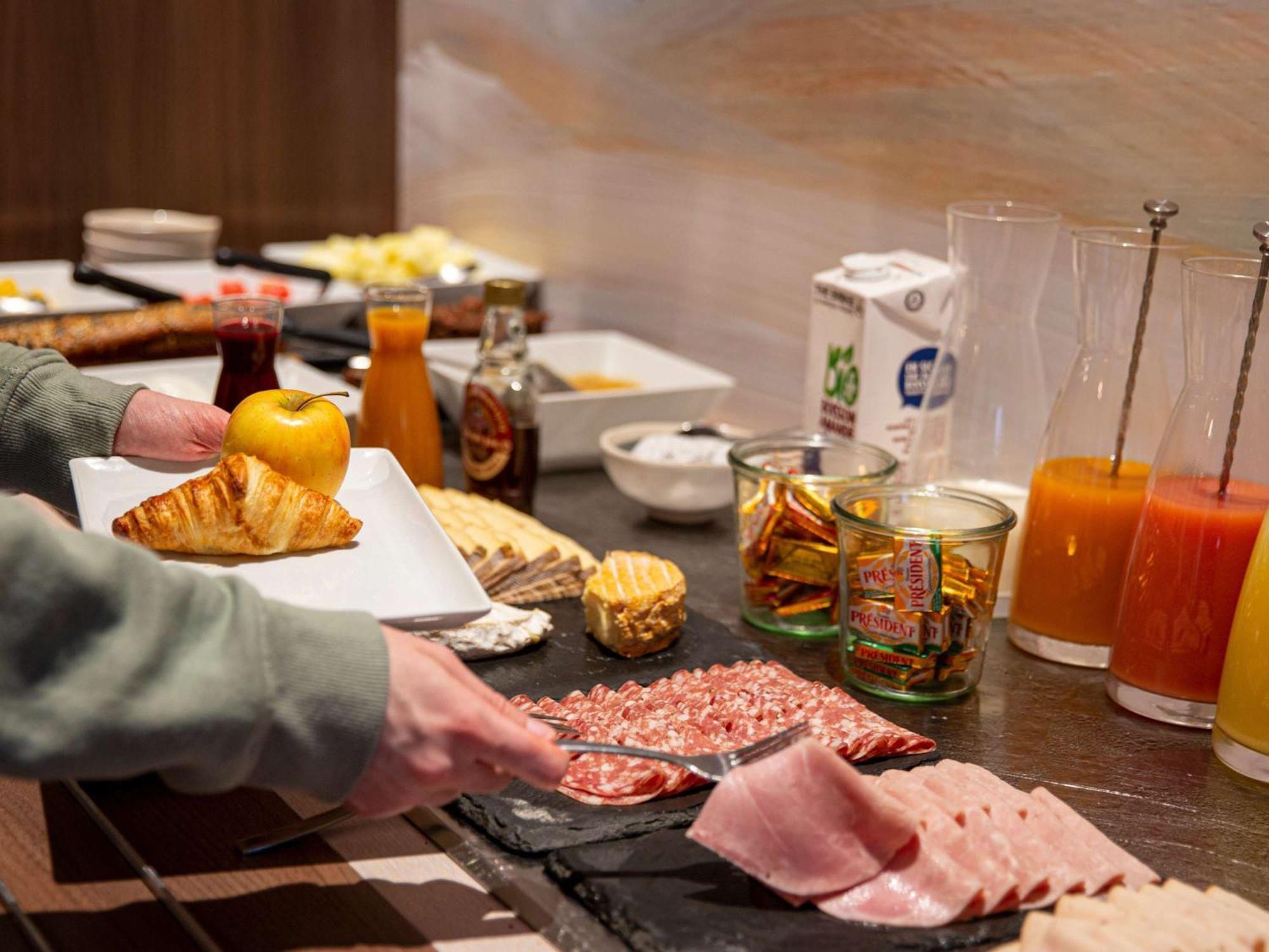 Ibis Styles Honfleur Centre Historique Hotel Bagian luar foto