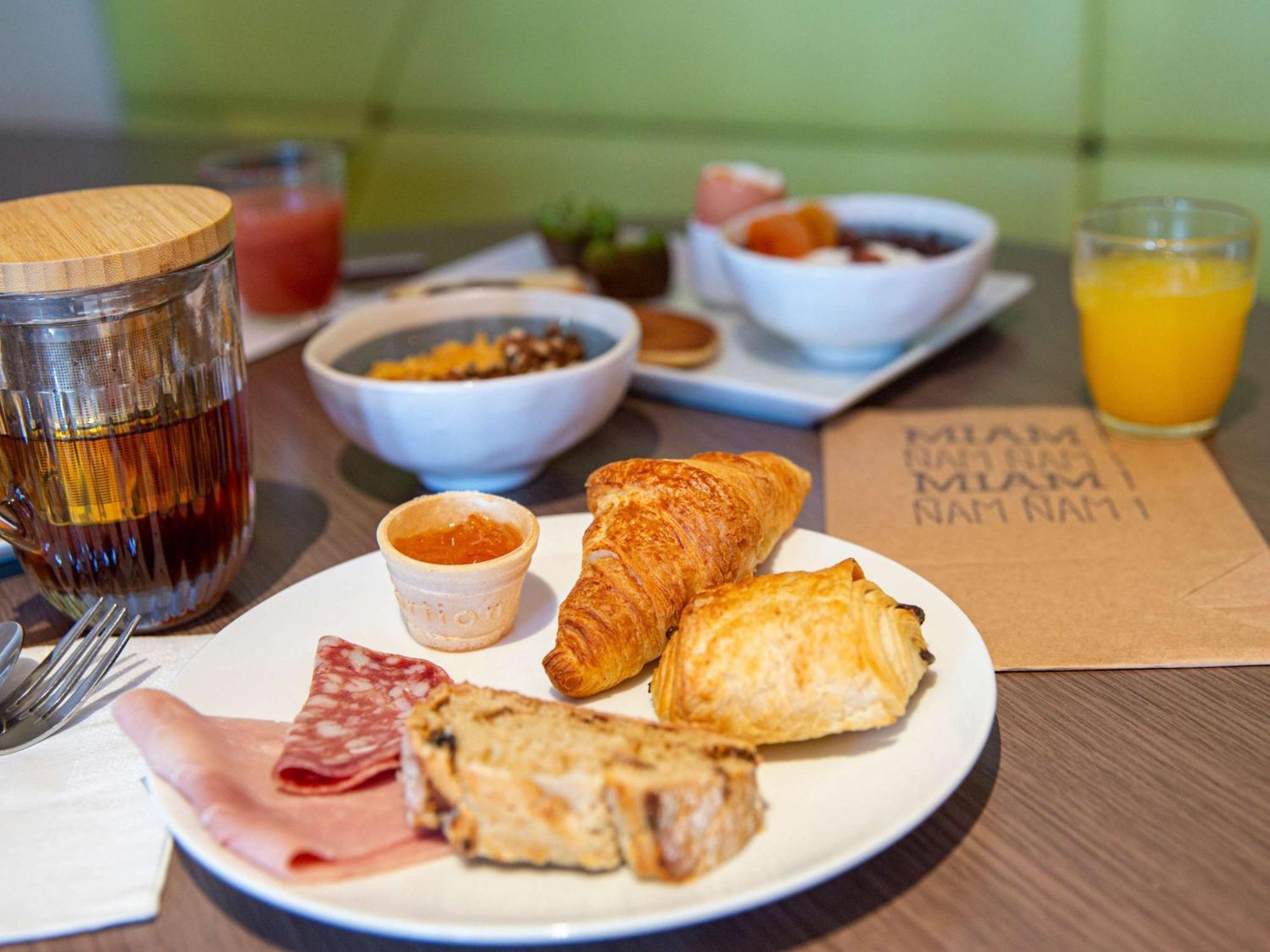 Ibis Styles Honfleur Centre Historique Hotel Bagian luar foto