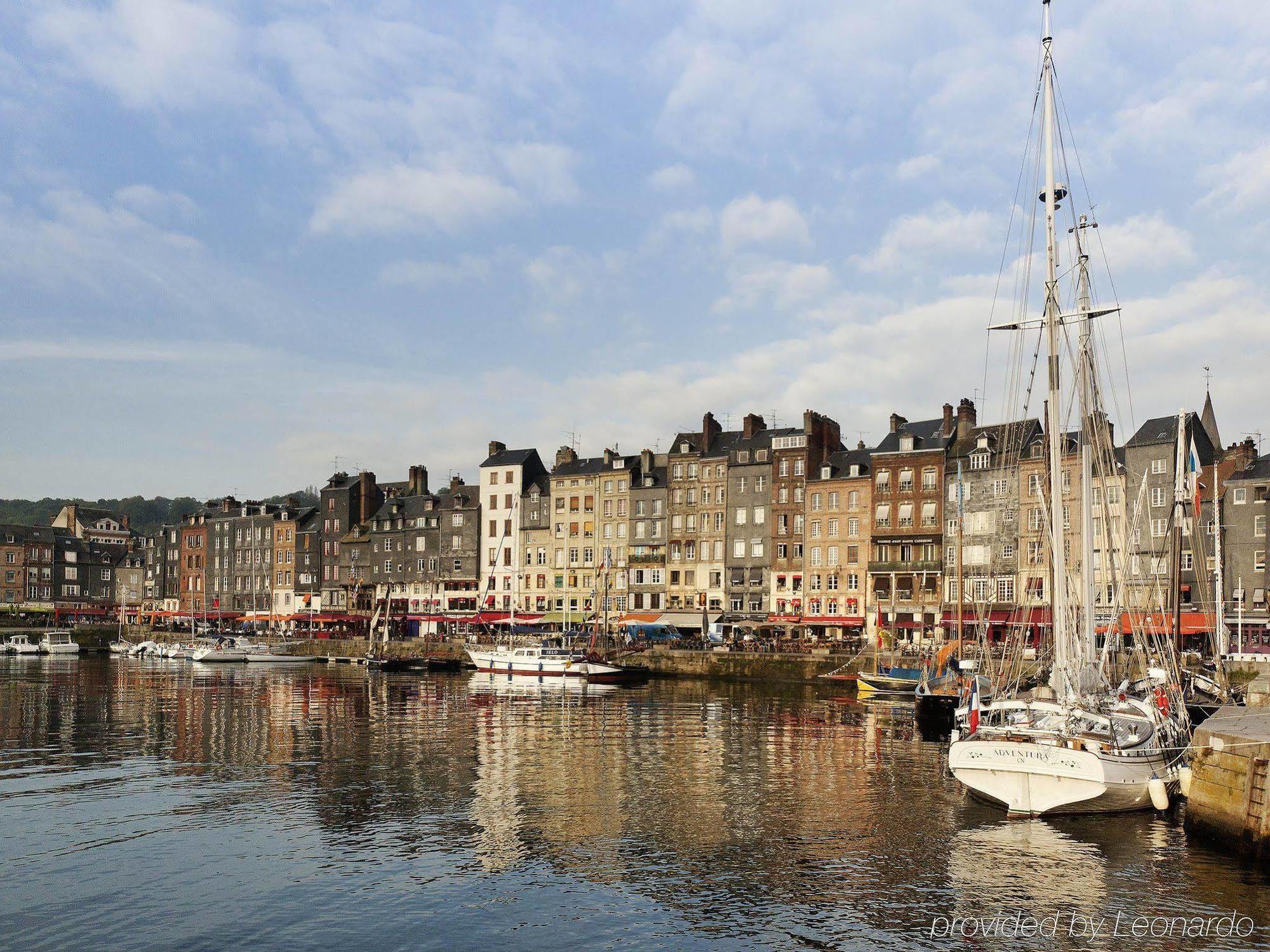 Ibis Styles Honfleur Centre Historique Hotel Bagian luar foto